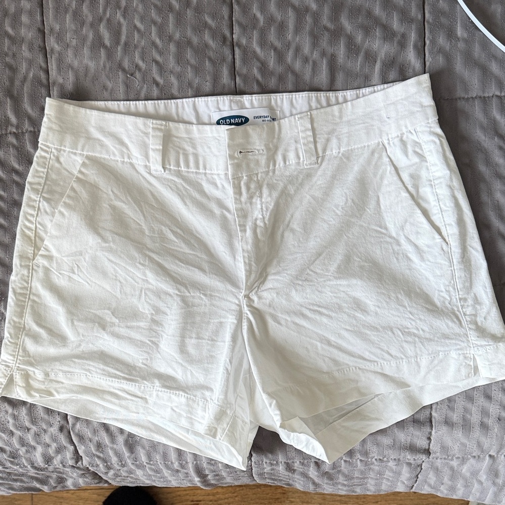 Old Navy White High-Waist Everyday Shorts